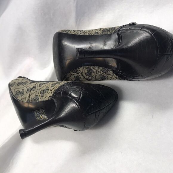 GUESS Jaquard Women Kitten Heel Black Tan Sz  7.5 Buckle Logo Shoe Studs Y2k Vtg - Picture 8 of 8